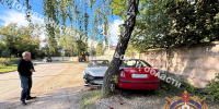 В Алексине пьяный водитель сбил стоящий автомобиль - ГТРК