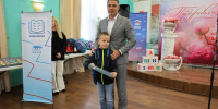 Алексей Эрк и депутаты передали школьные наборы будущим первоклассникам - ИА Тульская пресса.Ru