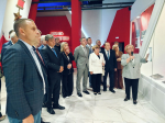 Сергей Гребенщиков и Дмитрий Андросов приняли участие в открытии фотовыставки "Хроники террора украинского неонацистского режима"