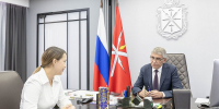 Губернатор Тульской области Дмитрий Миляев обсудил с руководителем Тульского государственного цирка Светланой Олейниковой подготовку к насыщенному осенне-зимнему цирковому сезону. - ГТРК