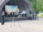 Установлены сцена и лавочки: в Кимовском психоневрологическом интернате закончили благоустраивать территорию