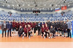 Дмитрий Миляев встретился с волейболистками «Тулицы»