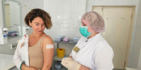 Сотрудники Тульской областной клинической больницы активно вакцинируются против гриппа - Областная больница