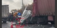 Кабина всмятку: водитель грузовика погиб в жестком ДТП в Веневском районе - Myslo.Ru