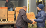 Туляки передали старооскольцам продукты, одежду и сладкие подарки