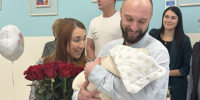 В Туле новоиспеченных пап поздравили с Днем отца прямо в роддоме - ИА Тульская пресса.Ru