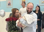 В Тульском перинатальном центре поздравили молодых пап с наступающим Днем отца