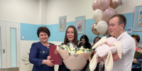 Тульские семьи поздравили с выпиской новорождённых в преддверии Дня отца - Молодой коммунар