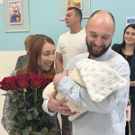 В Тульском перинатальном центре поздравили молодых пап с наступающим Днем отца