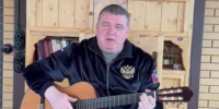 Илья Беспалов спел тулякам песню Агутина в честь Дня отца - ИА Тульская пресса.Ru