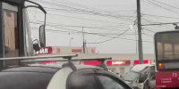 Как сообщил в своем канале в MAX глава Тульской области Дмитрий Миляев, в утреннем ДТП на Пролетарском мосту погибли 4 человека, 20 пассажиров получили травмы. - ГТРК