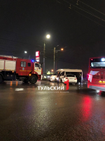 Маршрутка попала в аварию на месте смертельного ДТП на Пролетарском мосту