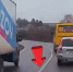 Под Тулой водители решили в запрещенном месте обогнать автобус с детьми - Myslo.Ru