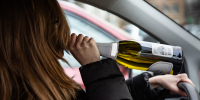 В Дубне пьяная женщина на "Рено" попыталась откупиться от ДПС - ТК Первый Тульский