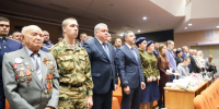 В Городском концертном зале Тулы состоялось торжественное мероприятие, посвящённое 84-й годовщине героической обороны города в 1941 году и Дню Героев Отечества. - ГТРК