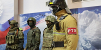 Форму спасателя из Тулы показали на выставке о героях СВО в музее оружия - ТК Первый Тульский