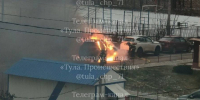 На улице Михеева в Туле сгорел легковой автомобиль - ИА Тульская служба новостей