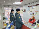В Туле сотрудники МЧС России провели рейды по местам продажи пиротехники и напомнили меры предосторожности при ее хранении