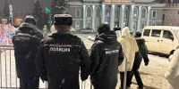 В новогоднюю ночь на территории Тульской области прошло 29 массовых мероприятий, которые посетили около 16 тысяч человек. Сотрудники правоохранительных органов в усиленном режиме обеспечивали безопасность и общественный порядок. - ГТРК