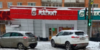 На ул. Ложевой водитель решил припарковаться прямо на пешеходном переходе - Myslo.Ru