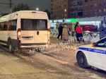 На Зеленстрое девушка попала под колеса маршрутки