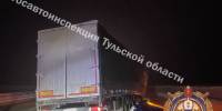 Под Тулой с дороги слетел КамАЗ, водитель пострадал - ИА Тульская пресса.Ru