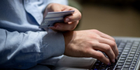 Мошенники украли у 18-летнего жителя Донского 75 тысяч рублей с карты - ТК Первый Тульский