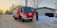 Три машины обгорели во время пожара в гараже в тульской деревне Малевка - ИА Тульская служба новостей