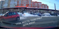 В Туле авто вылетело на встречку и врезался в маршрутку на трамвайных путях - ИА Тульская пресса.Ru