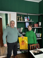 Одоевские справедливороссы вручили местной школе книгу "Сила духа народа-победителя. Завещание потомкам"