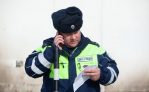 В Донском отца оштрафовали за то, что он возил четырех детей на тюбингах, привязанных к машине