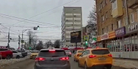 В Туле водители никак не научатся поворачивать на пр. Ленина - Myslo.Ru