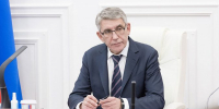 Губернатор Тульской области Дмитрий Миляев провел заседание оргкомитета XIV Международного молодежного промышленного форума «Инженеры будущего». - ГТРК