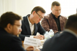 Председатель Правительства Тульской области Михаил Пантелеев встретился с резидентами НПЦ «ТулаДрон» и представителями ПИШ