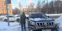 На пр. Ленина водитель решил взгромоздился на пешеходный переход - Myslo.Ru