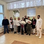 В областном перинатальном центре торжественно выписали дочь ветерана СВО
