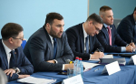 Первый заместитель губернатора – председатель правительства Тульской области Михаил Пантелеев провел в Новомосковске отраслевое совещание с руководителями предприятий химической промышленности.