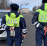 Цветы и комплименты вместо штрафов: тульские автоинспекторы поздравили автоледи с 8 Марта - ГТРК