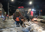 Коммунальные службы Тулы продолжают круглосуточную уборку города
