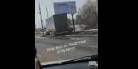На Восточном обводе в Туле большегруз снес столб - ИА Тульская служба новостей