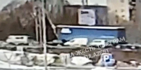 Момент ДТП с большегрузом на Восточном обводе в Туле попал на видео - ИА Тульская служба новостей