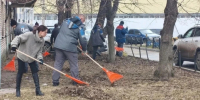 Сотрудники тульского предприятия вышли на субботник - Молодой коммунар