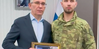 Миляев встретился с Сергеем Асташкиным, вернувшимся в краткосрочный отпуск из зоны СВО - ИА Тульская пресса.Ru