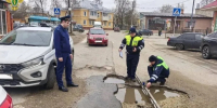 Прокуратура нашла ямы и выбоины сразу на шести улицах Богородицка - ТК Первый Тульский