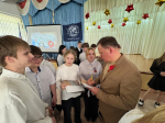 В школе города Щекина зампред Общественной палаты провел патриотическую викторину "Дорогами Памяти"