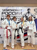 Тульские каратистки завоевали серебро на чемпионате России