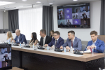 Председатель Правительства Тульской области Михаил Пантелеев встретился с резидентами научного центра «Композитная долина»