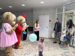 Сергей Гребенщиков передал зареченской поликлинике подарки для маленьких пациентов