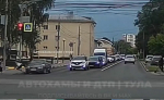 В Туле самокатчик попал под машину на перекрестке Советской и Староникитской