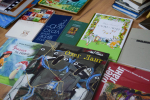 Протянуть книгу помощи